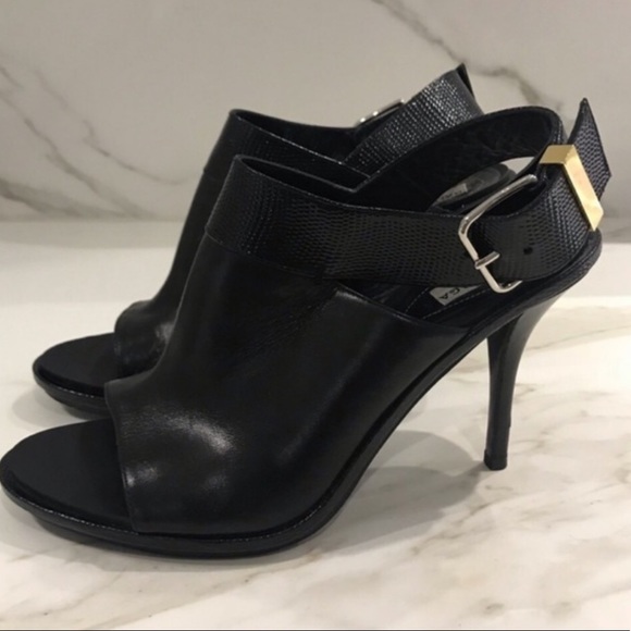 Balenciaga Embossed Glove Sandals - Picture 7 of 8